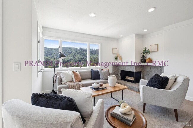 Building Photo - Quintessential Mill Valley Lifestyle in th...
