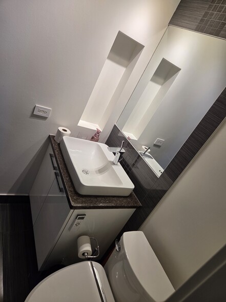 Master Bathroom - 700 Wellington Ave