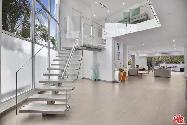 Building Photo - 6379 Colgate Ave