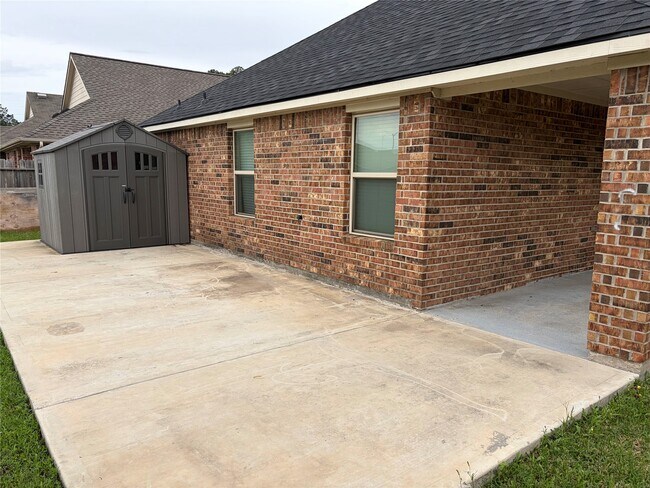 Building Photo - 24307 Hampton Terrace Ln