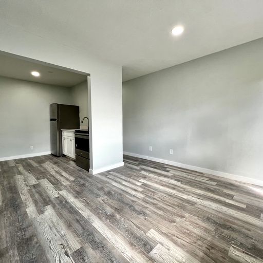 Building Photo - 808 NW 7th Terrace