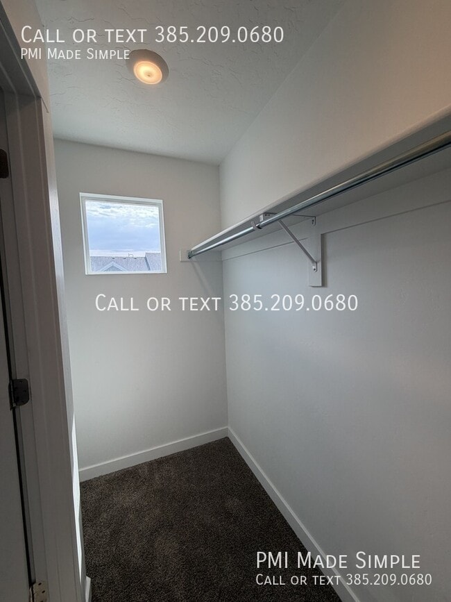 Building Photo - 3901 Buckland Dr