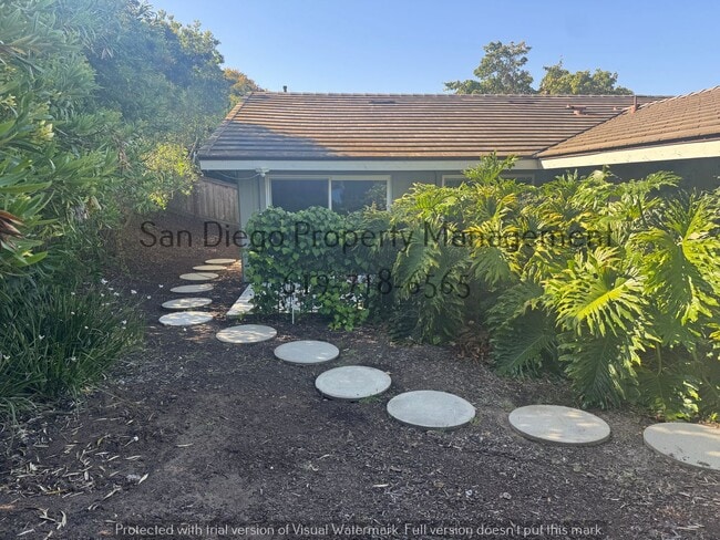 Building Photo - Your La Jolla Sanctuary: Where Luxury Meet...