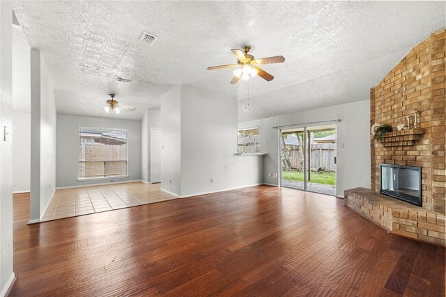 Building Photo - 8118 Vista Del Sol Dr