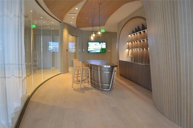 Building Photo - 1000 Brickell Plaza