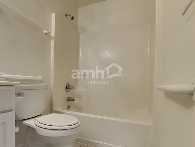 Building Photo - 951 Garden Oak Ct