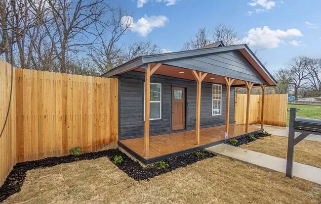 Building Photo - 2314 Brooklyn Ave