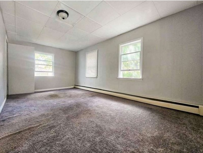 Building Photo - 1-Bedroom 1-Bathroom Apartment For Rent
