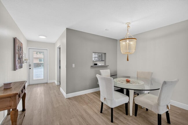 Building Photo - 2950 SE Ocean Blvd