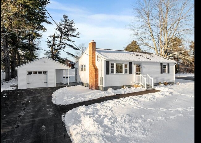 Building Photo - 13 Centerville Dr