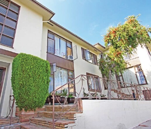 Building Photo - 556-558 Midvale Ave