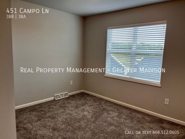 Building Photo - 451 Campo Ln