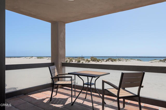 Building Photo - 3265 Ocean Dr