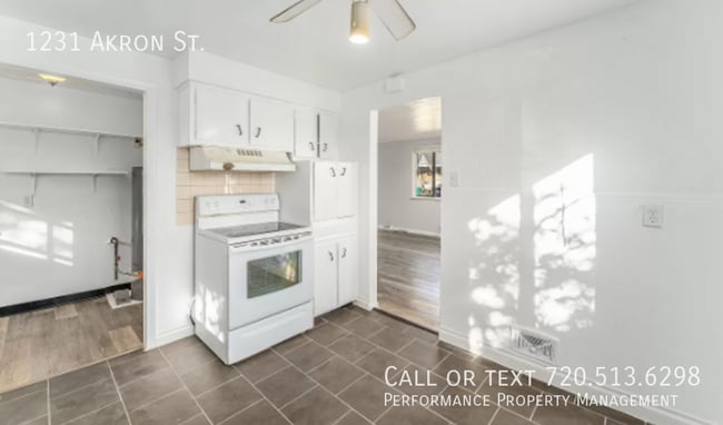 Building Photo - 1231 Akron St