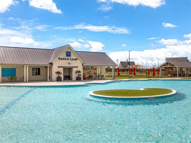 Building Photo - 525 Compania Cove