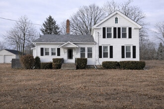 Building Photo - 41W655 Main Street Rd