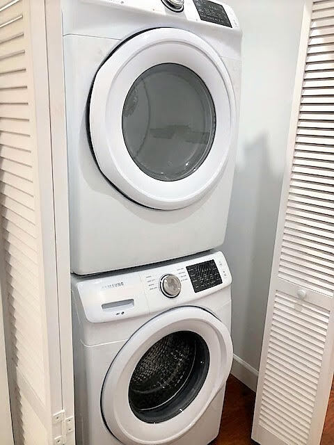 Building Photo - 4861 Mascot St