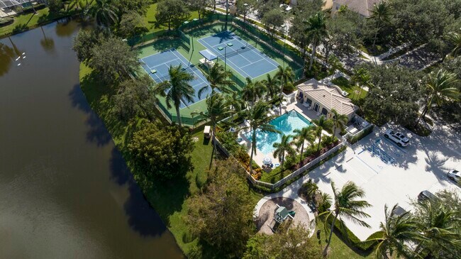 Building Photo - 435 Capistrano Dr