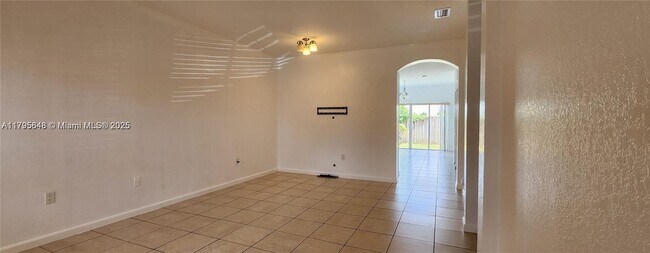 Building Photo - 10949 SW 181st Terrace