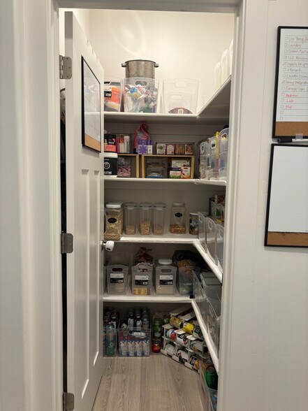 Pantry - 421 E 280 N