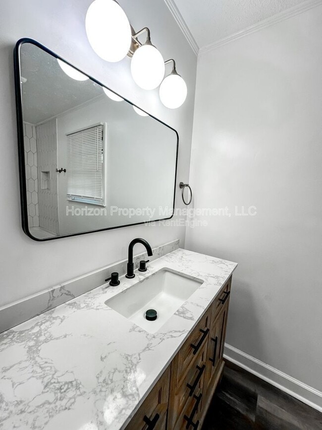 Building Photo - 4591 Woodward Rd