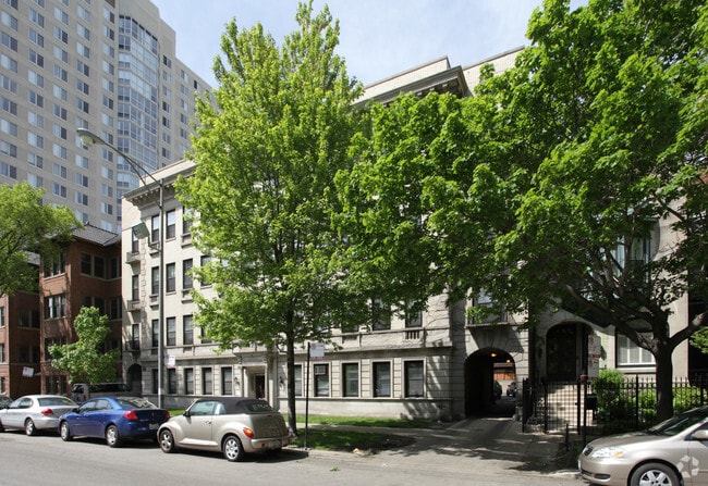 5120 S Hyde Park Blvd - 5120 S. Hyde Park Boulevard
