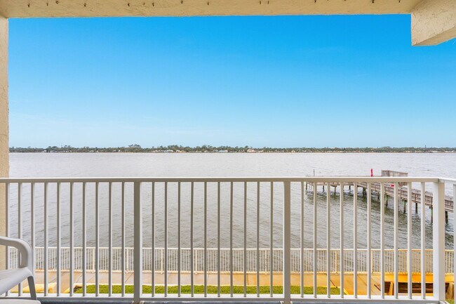 Building Photo - Riverfront 1-Bedroom Condo with Intracoastal Views – Daytona Beach, FL