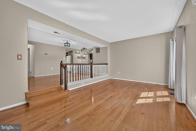 Building Photo - 5619 Ridge View Dr