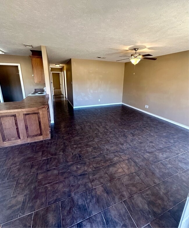 Building Photo - 4402 Sanderson Ln