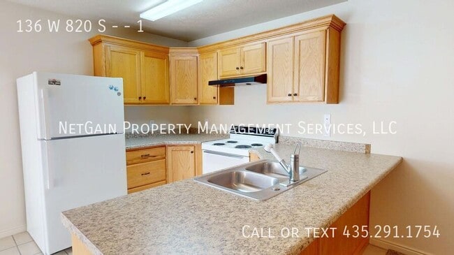 Building Photo - 136 W 820 S
