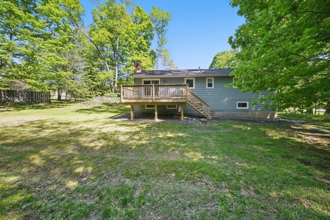 Building Photo - 30 Doe Rd