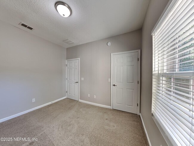 Building Photo - 95109 Cypress Trail