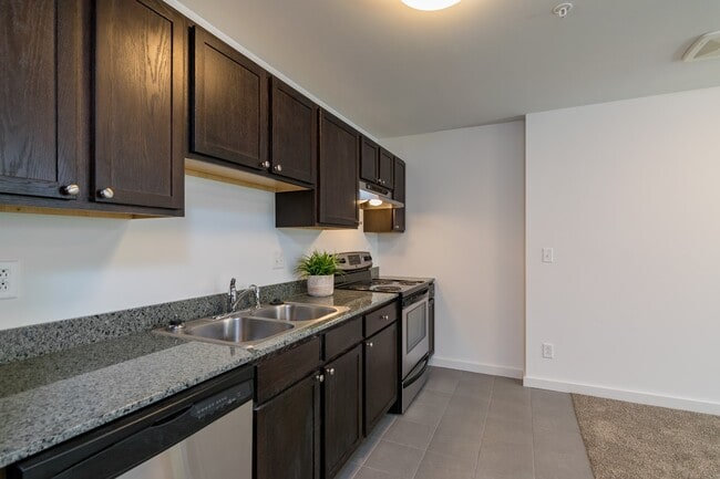 Building Photo - 331 Lime Kiln Rd
