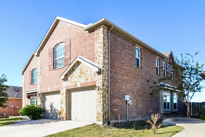 Building Photo - 2513 Appaloosa Ln