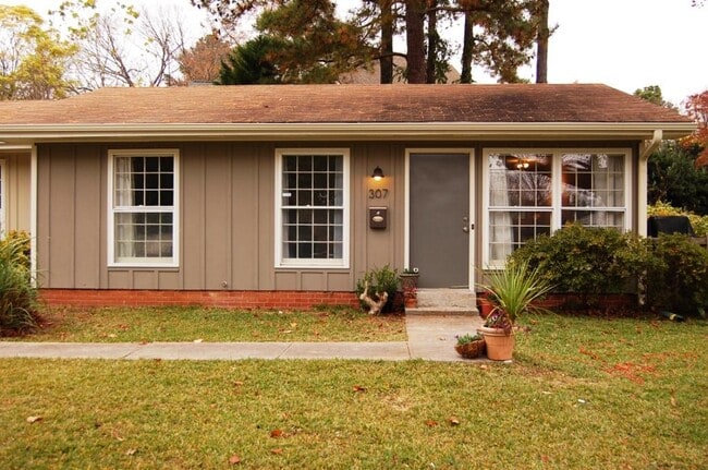 Primary Photo - 307 Georgetown Road