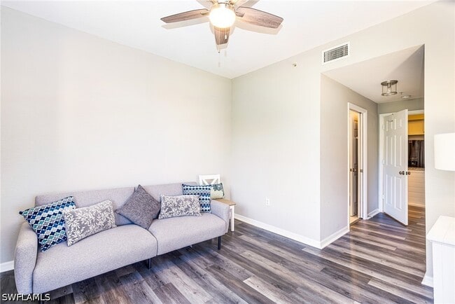 Building Photo - 6361 Aragon Way