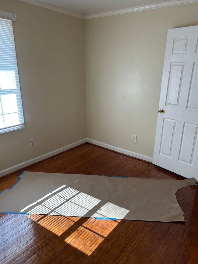 Building Photo - 734 Ferndale Ave