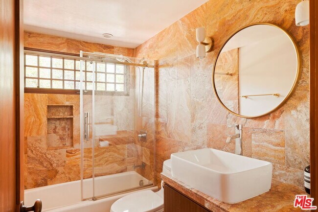 Building Photo - 21071 Waveview Dr