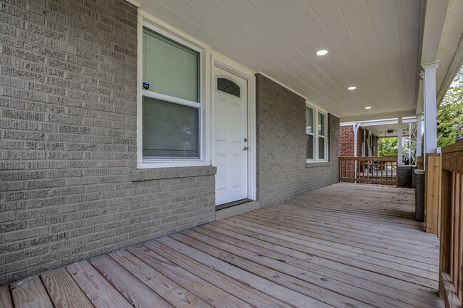 Building Photo - 1745 Sullivant Ave