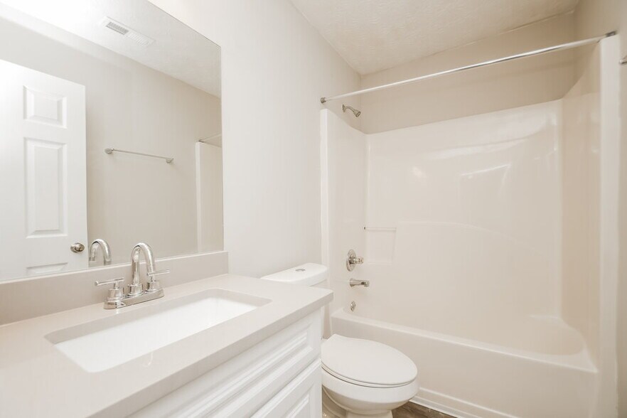 Building Photo - 7121 Silver Mine Crossing SE