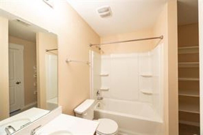 Building Photo - Spacious Condominium