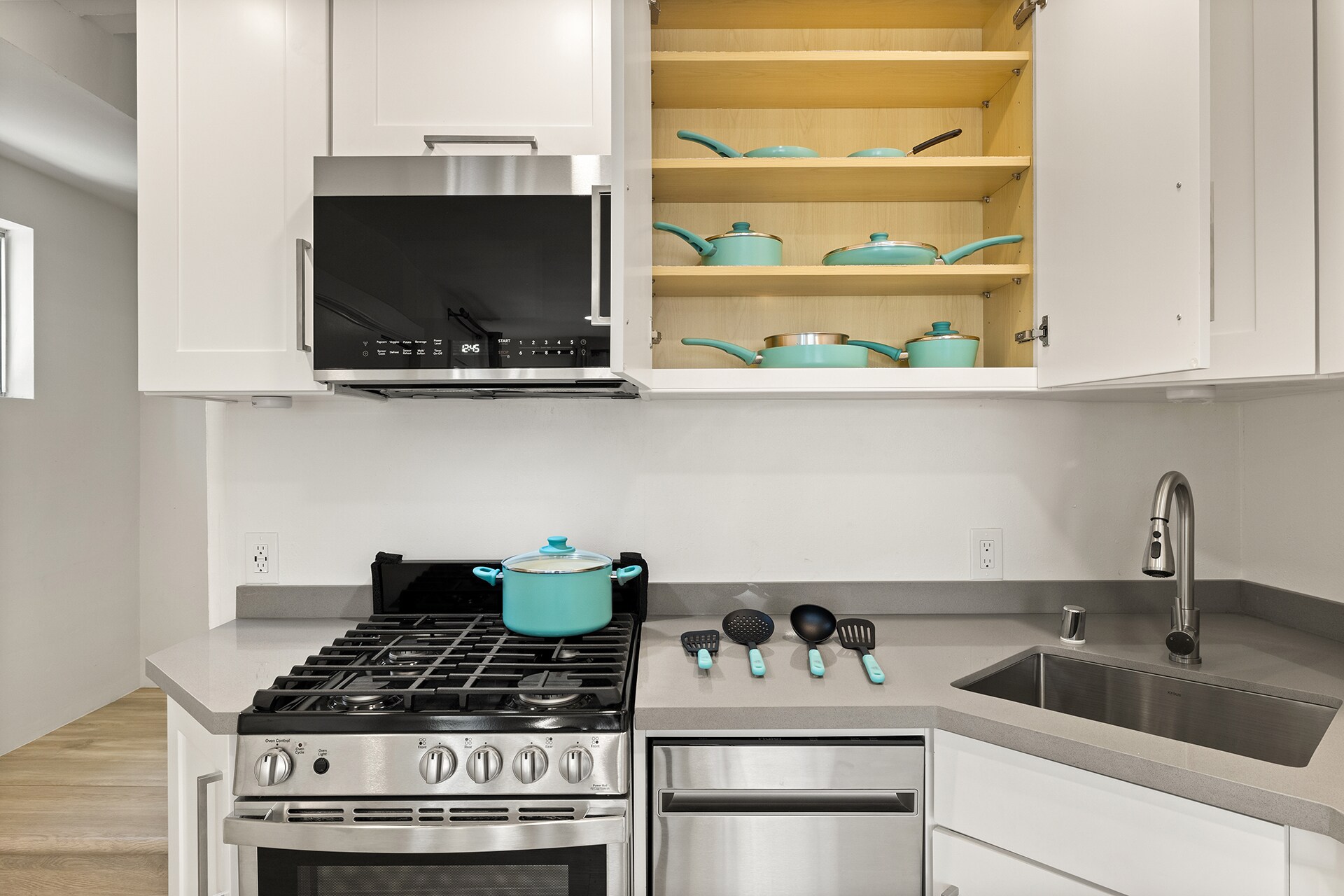 Building Photo - 36 Westminster Ave