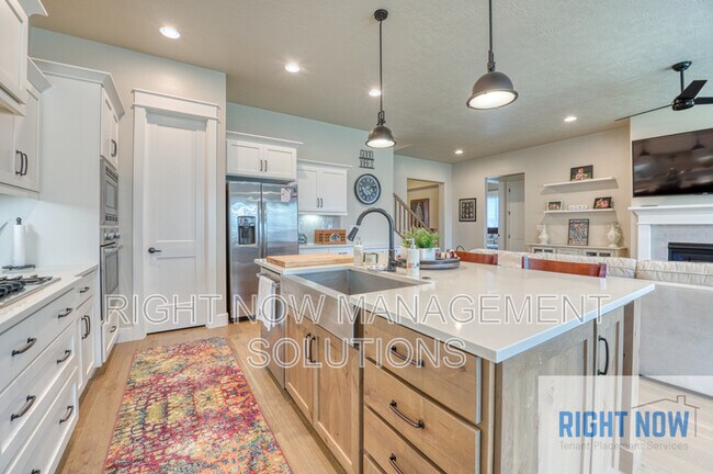 Building Photo - 4113 W Gray Fox St