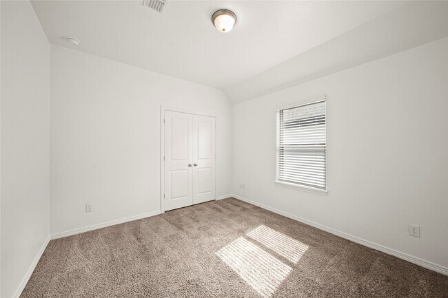 Building Photo - 8930 Emerald Cane Dr