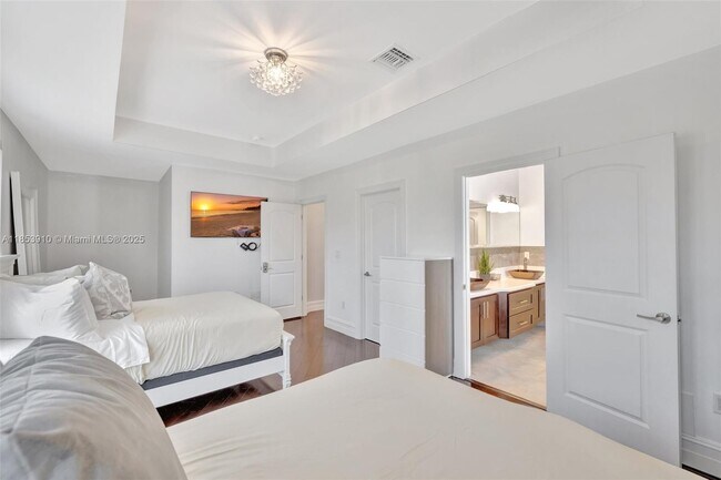 Building Photo - 4610 SW 178th Ave