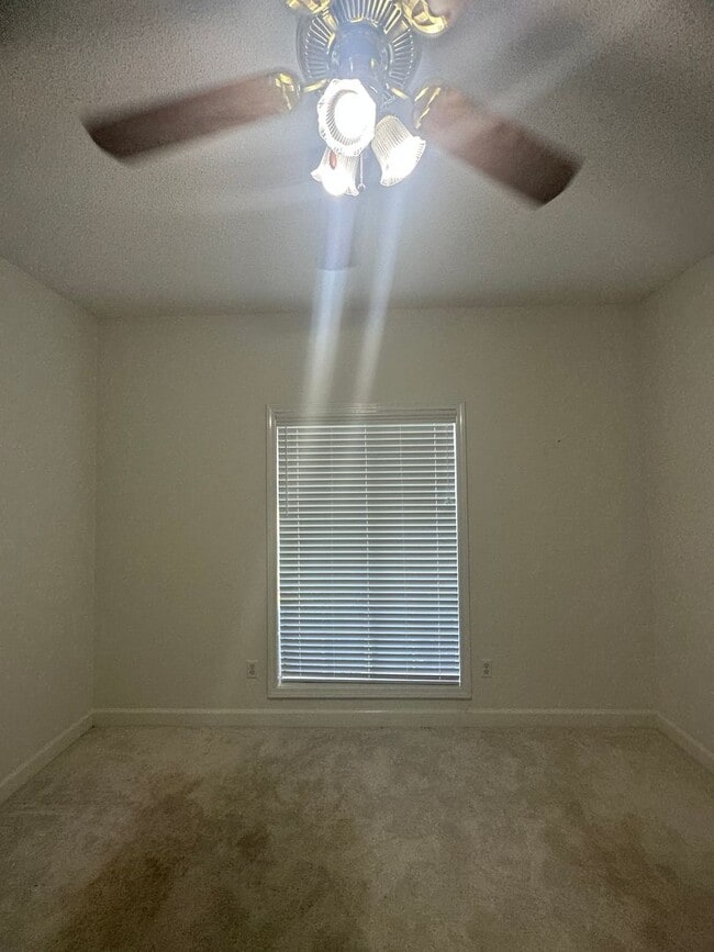 Building Photo - Tartan Pines Subdivision! Golf Course Comm...