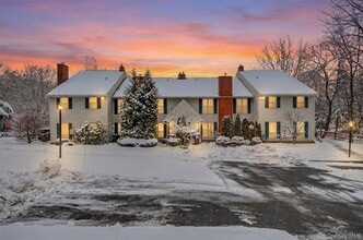 Building Photo - 74 Homestead Village Dr