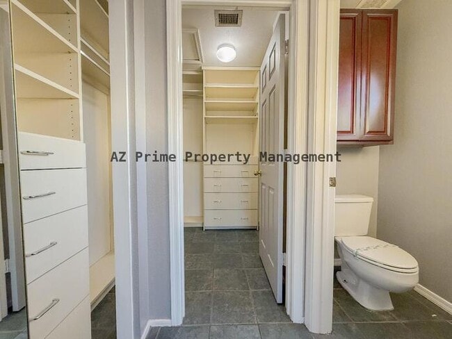 Building Photo - 260 W Calle Monte Vista