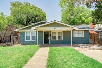 Building Photo - 3 Bedroom House in Heart of Lubbock