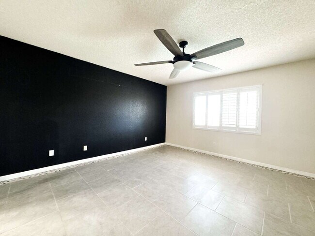 Building Photo - “Spacious 4-Bedroom, 2-Bathroom Home with Pool in Tamarack”